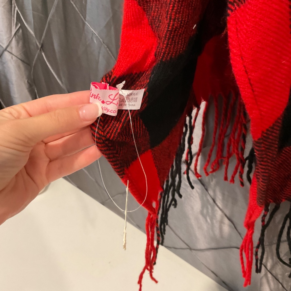 Shacket - Picture 3 of 3